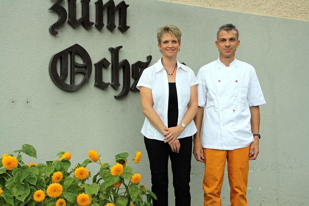 Hotel Gasthaus Zum Ochsen Neuhaus Zewnętrze zdjęcie