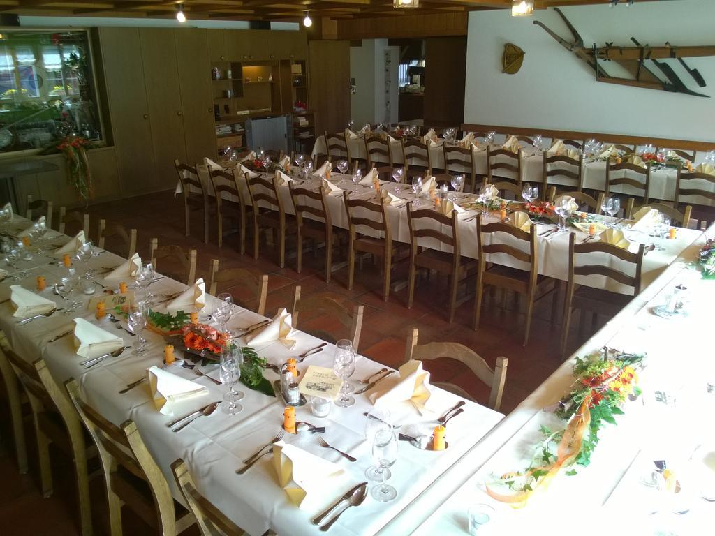 Gasthaus Zum Ochsen Neuhaus Zewnętrze zdjęcie