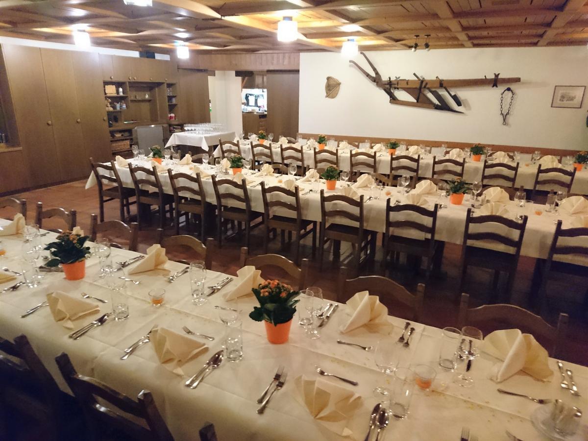 Gasthaus Zum Ochsen Neuhaus Zewnętrze zdjęcie