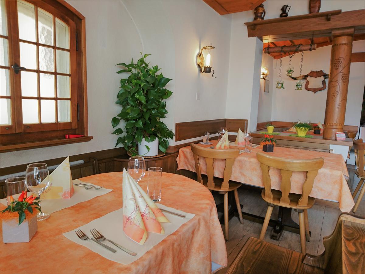 Gasthaus Zum Ochsen Neuhaus Zewnętrze zdjęcie